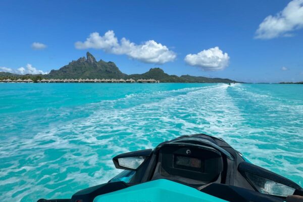 Jetski okolo Bora Bora